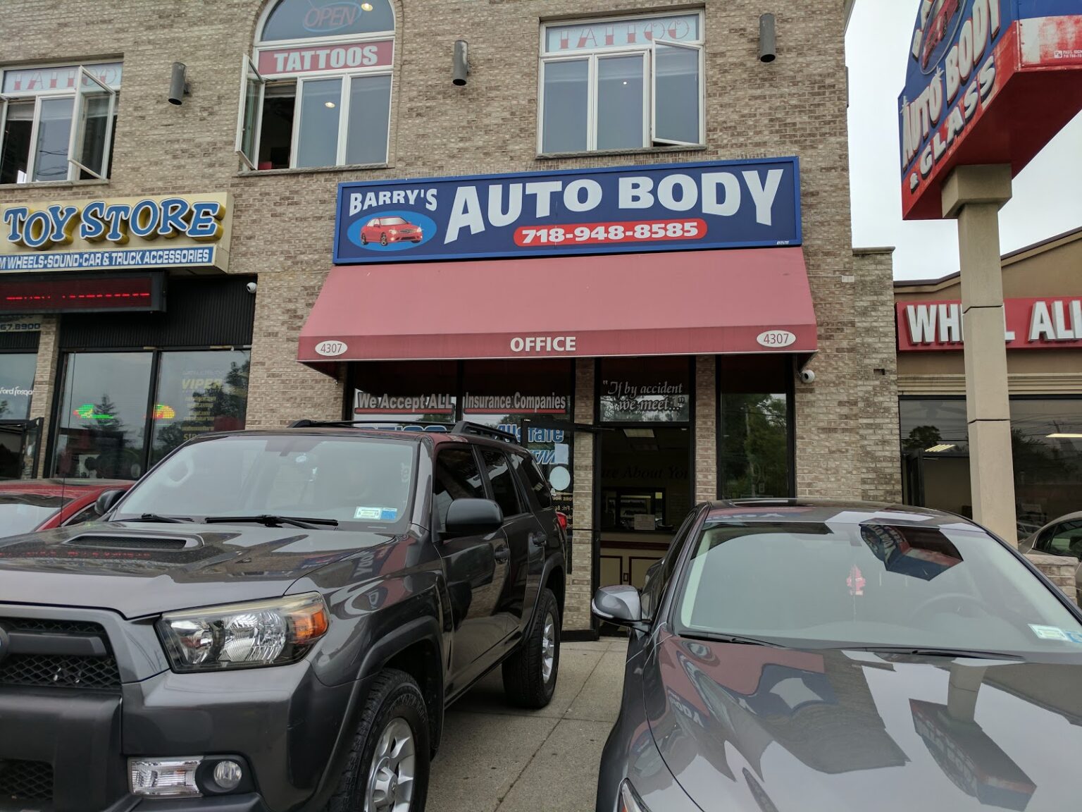 Your Local Collision Repair Shop Barry's Auto Body